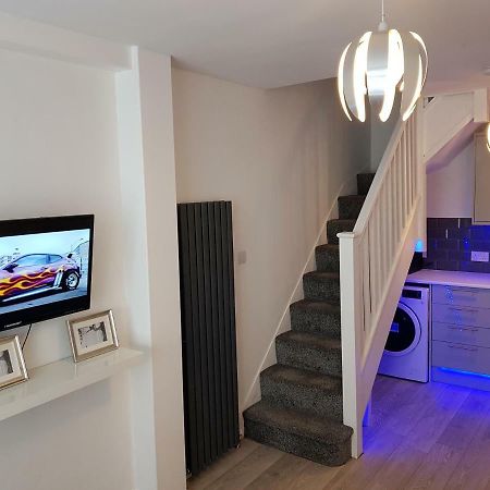 Webb Place 2 Bedroom Apartment ! Croydon Eksteriør billede