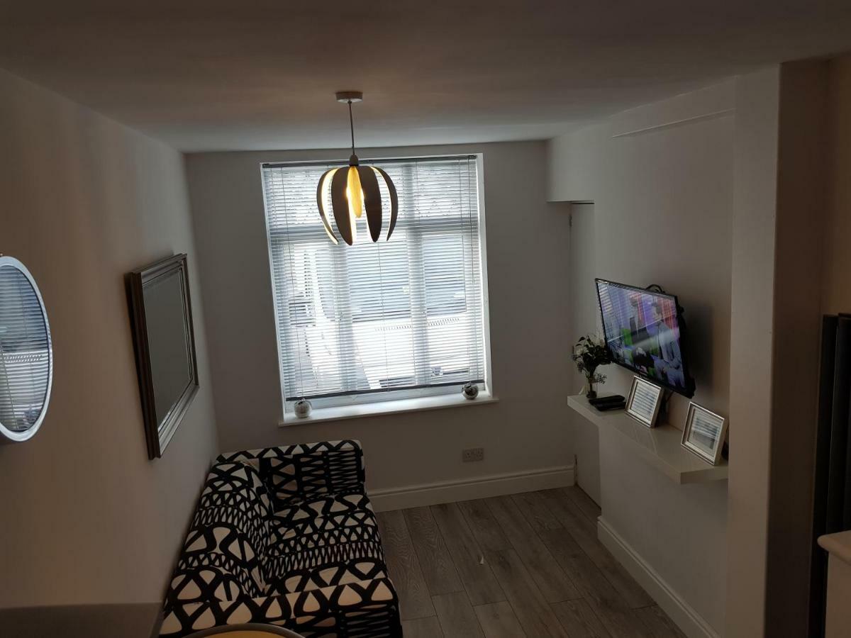 Webb Place 2 Bedroom Apartment ! Croydon Eksteriør billede