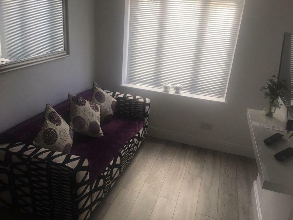 Webb Place 2 Bedroom Apartment ! Croydon Eksteriør billede